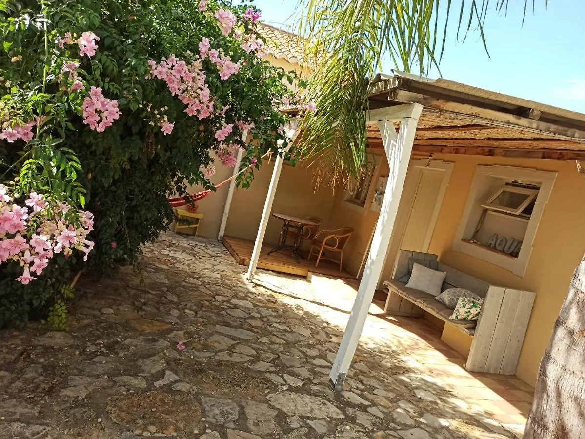 לינה וארוחת בוקר מונקאראפאצ'ו Quinta Pereiro Tropic Garden, Algarve 0*,